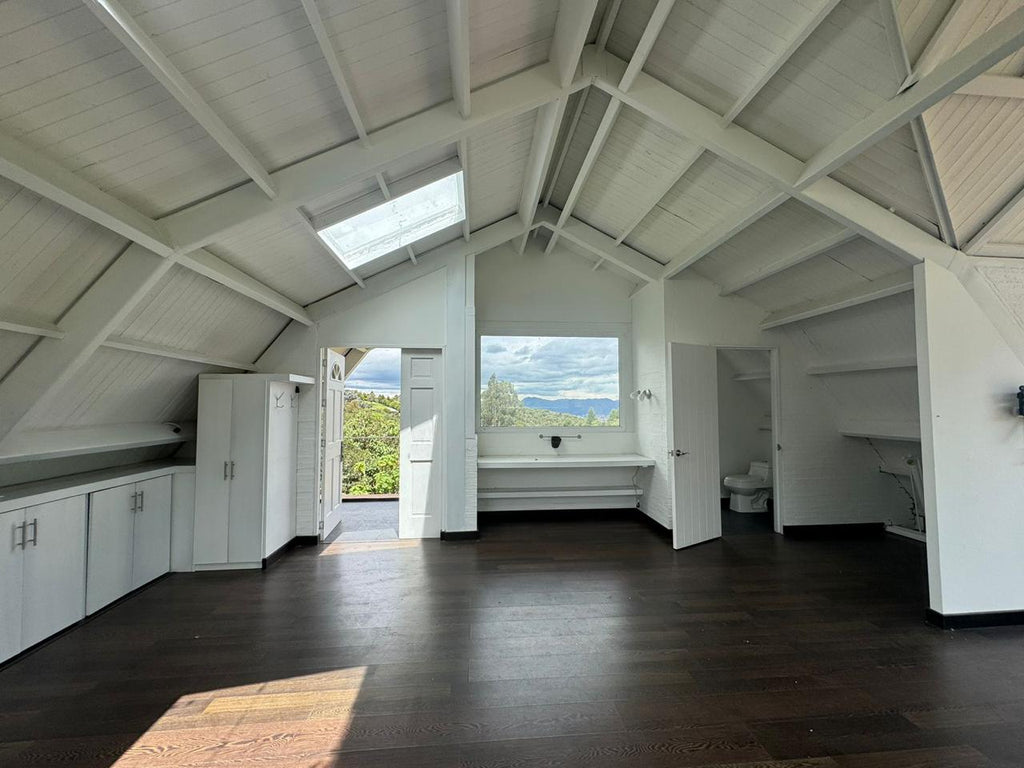 Casa Campestre Sofrópolis | Exclusiva Residencia — Venta y Arriendo