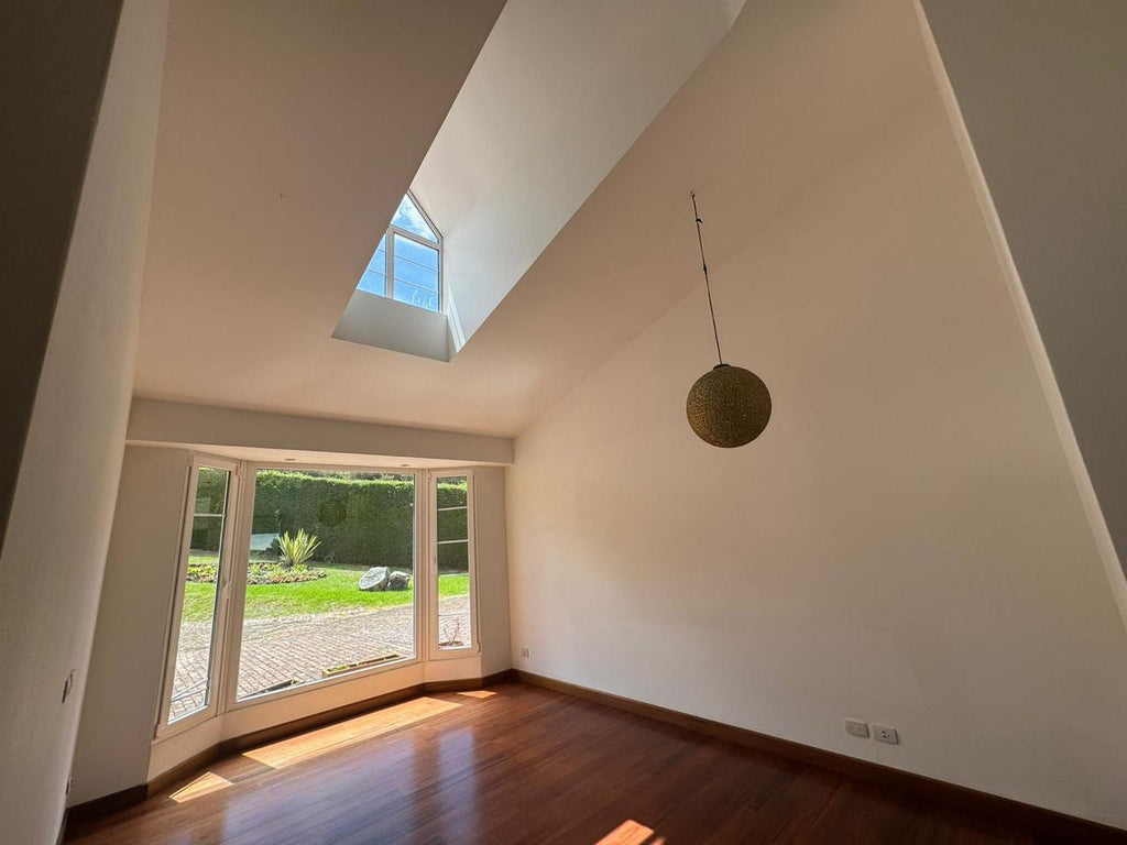 Casa Campestre Sofrópolis | Exclusiva Residencia — Venta y Arriendo