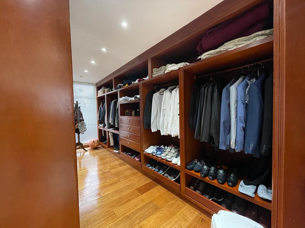 Casa de Lujo en Chía Cundinamarca – Milla de Oro
