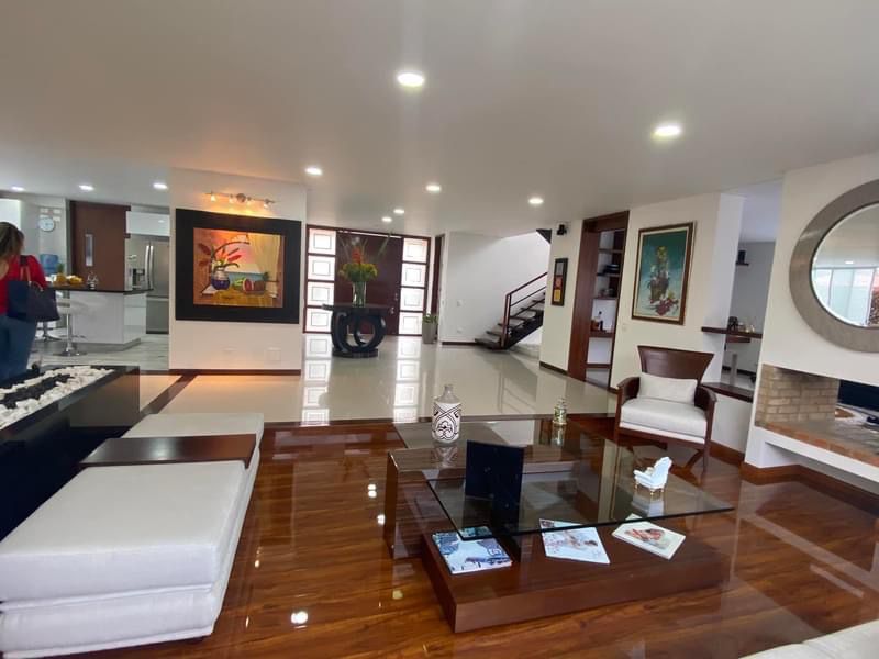 Casa de Lujo en Chía Cundinamarca – Milla de Oro