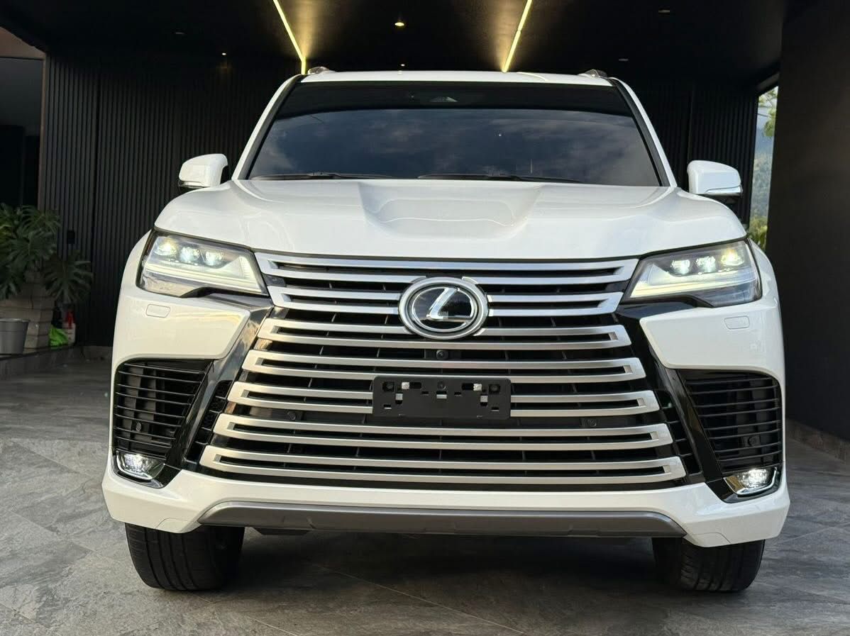 lexus