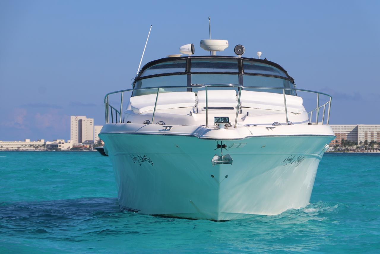 Sea Ray 47 – Alquiler de Yate de Lujo en Cancún