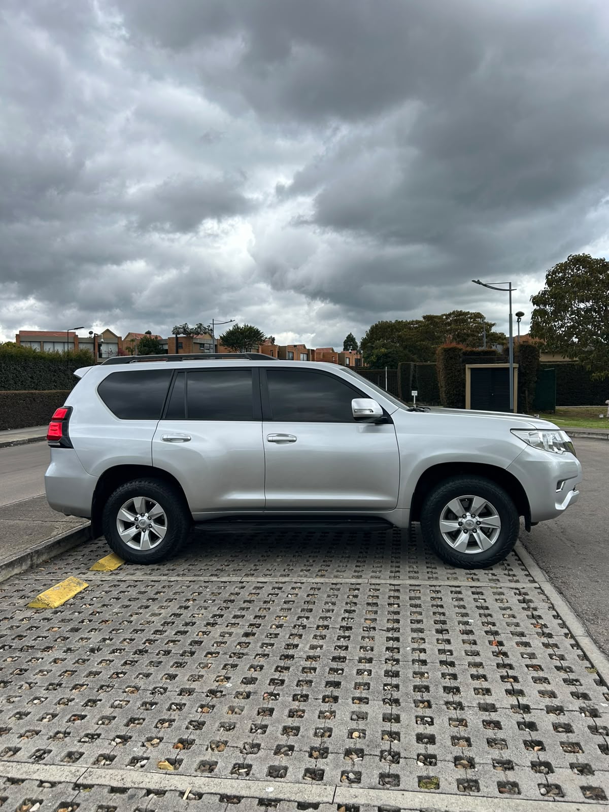 Toyota Prado 3.0 TXL FL Diésel 2018 – Blindaje Nivel 2 Plus por Balistic | 108.000 km