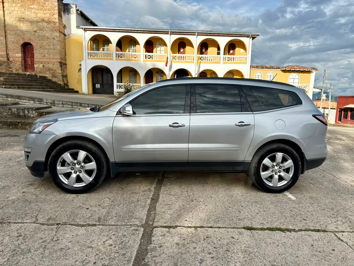 Chevrolet Traverse 3.6L LT 2017 – 66.000 km | SUV 7 Pasajeros