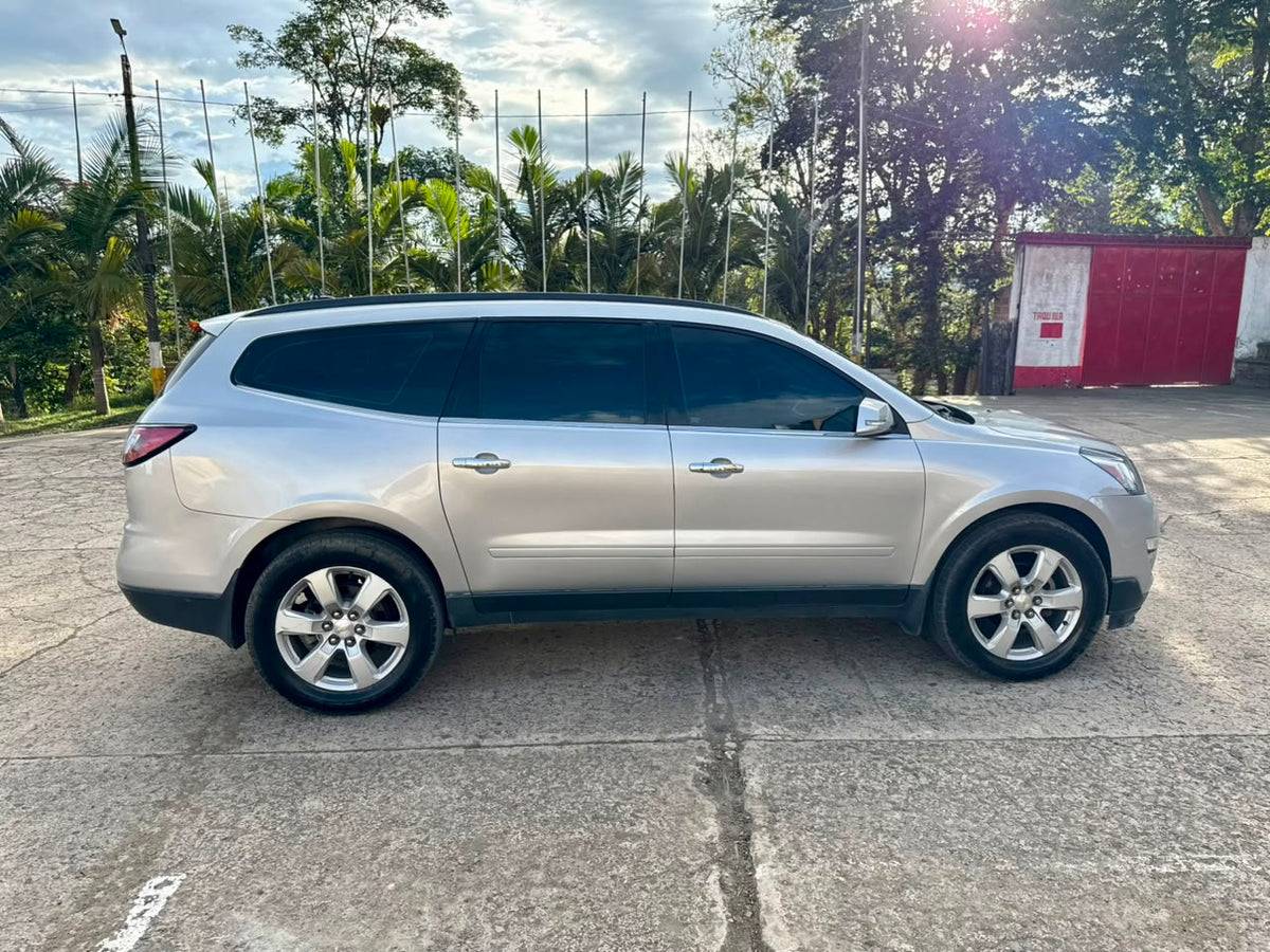 Chevrolet Traverse 3.6L LT 2017 – 66.000 km | SUV 7 Pasajeros