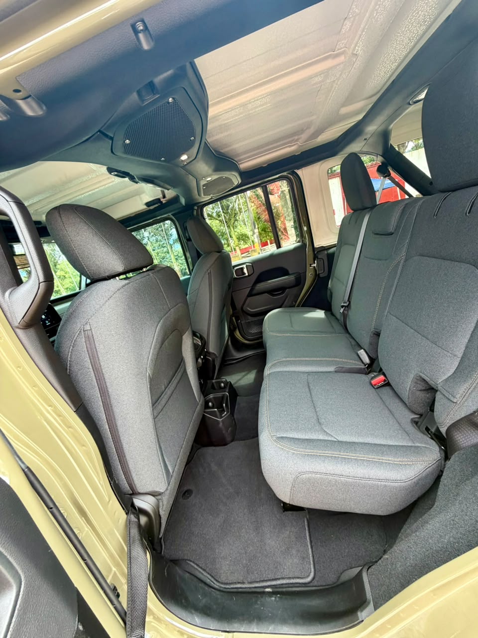 Jeep Wrangler Sahara 2.0 Gasolina 2026 – 250 km | Prácticamente Nueva