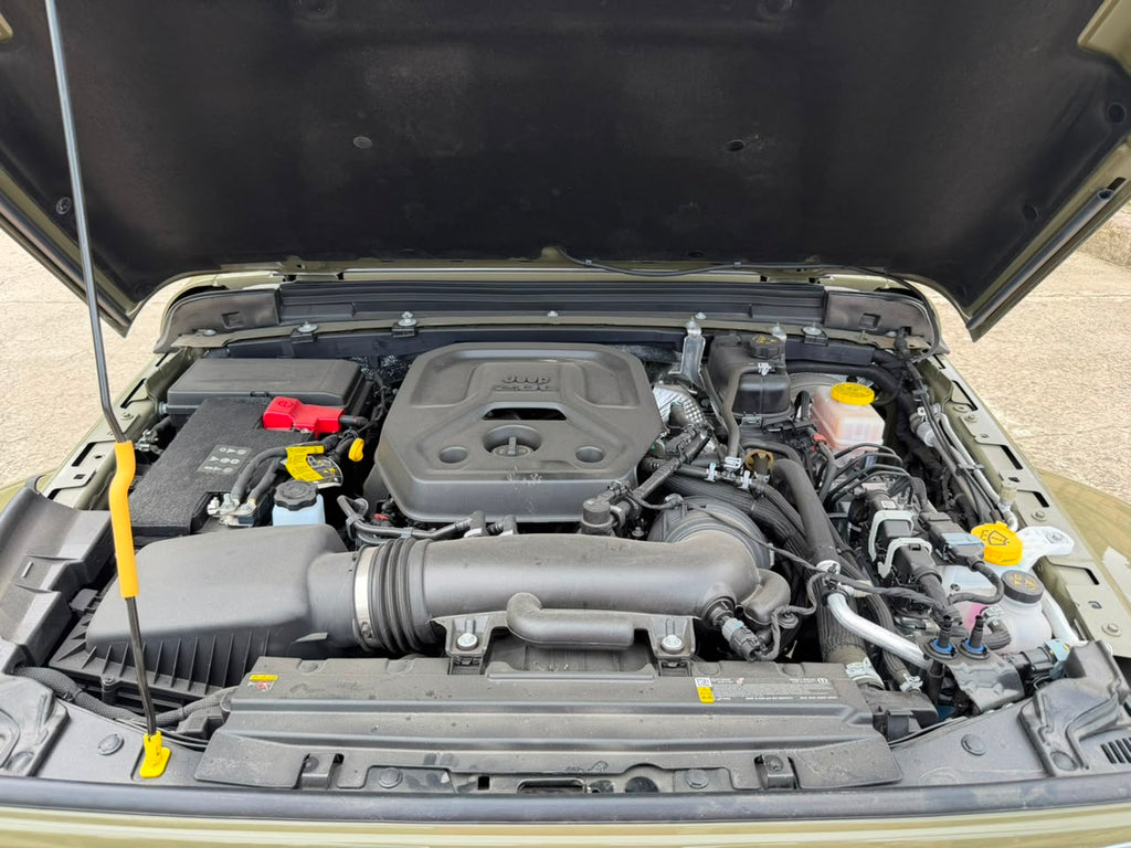 Jeep Wrangler Sahara 2.0 Gasolina 2026 – 250 km | Prácticamente Nueva