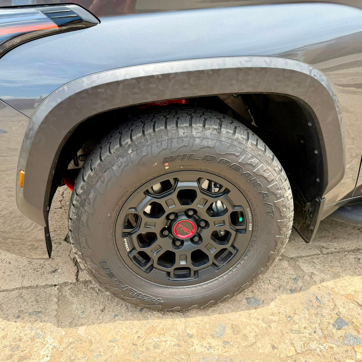 Toyota Sequoia TRD Pro Híbrida 2026 – 5.500 km | Todo Incluido