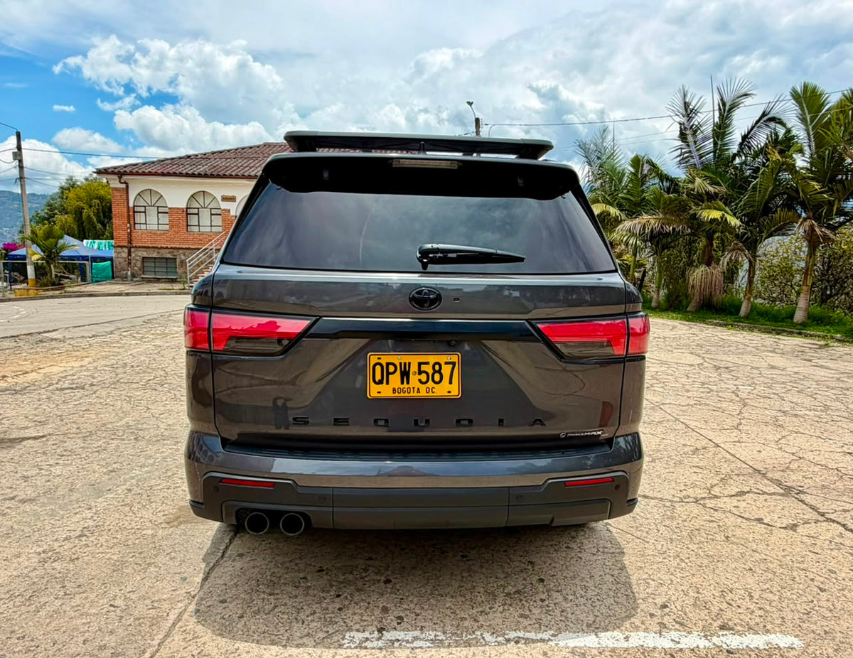 Toyota Sequoia TRD Pro Híbrida 2026 – 5.500 km | Todo Incluido