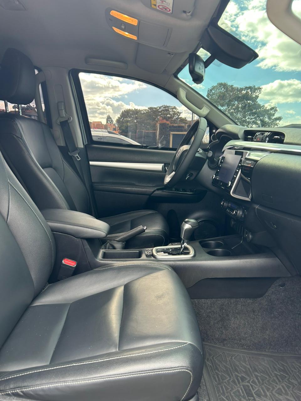 Toyota Hilux SRX 4x4 Diésel 2.8 2022 – Blindaje Nivel 2 Plus | 90.000 km | Papeles al Día