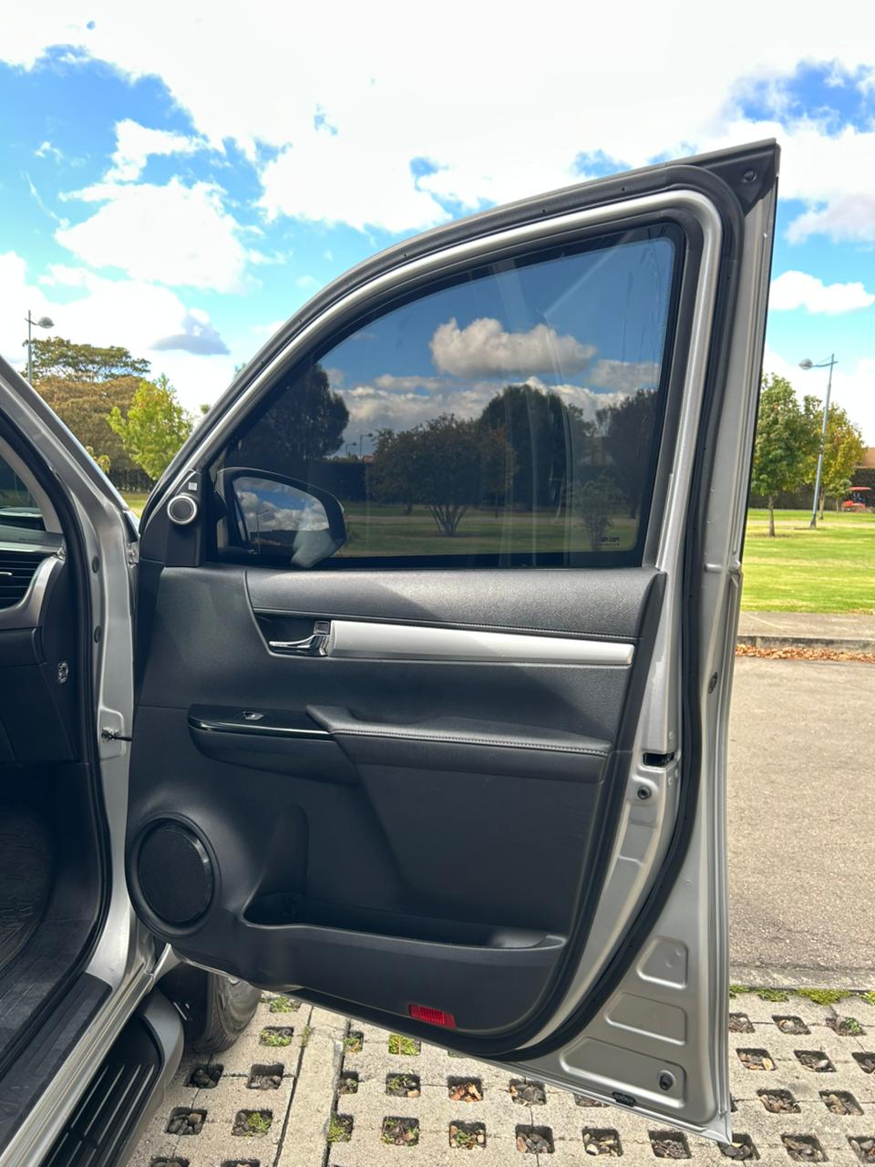 Toyota Hilux SRX 4x4 Diésel 2.8 2022 – Blindaje Nivel 2 Plus | 90.000 km | Papeles al Día