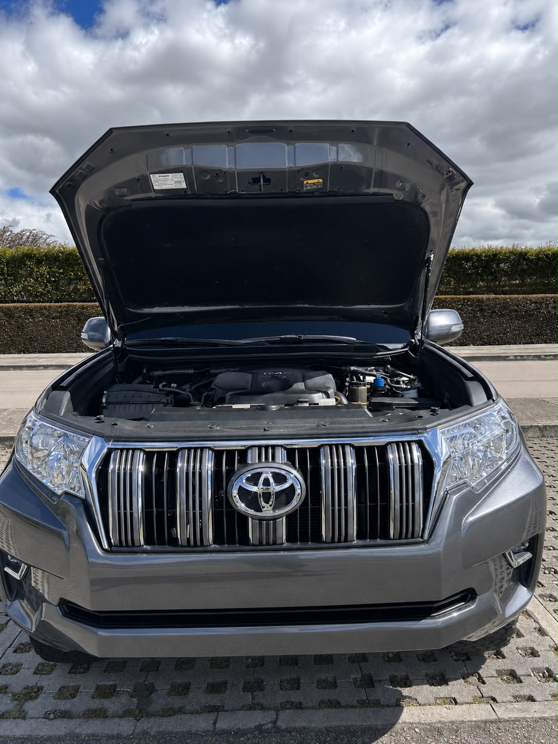 Toyota Land Cruiser TXL Diesel 2024 – Blindada Nivel 2 Plus | Gris Ratón