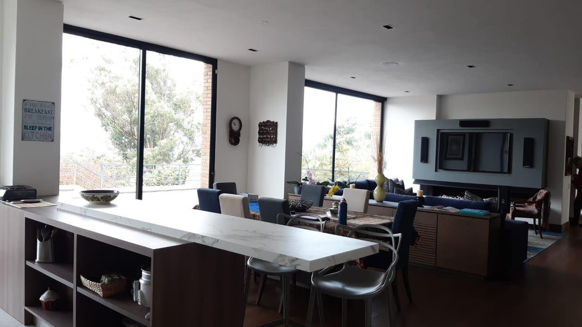 Casa Portal de Fusca | Residencia de Lujo 687 m² — Venta, Bogotá