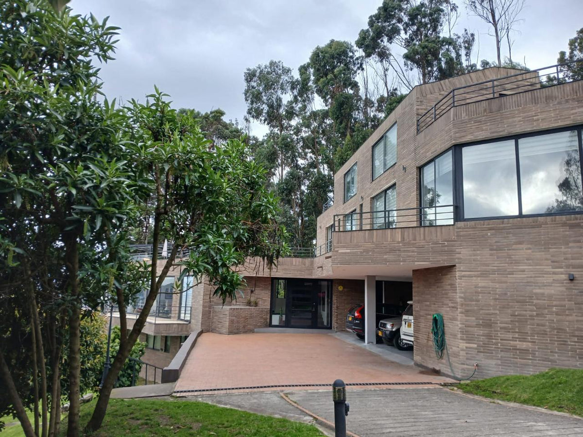 Casa Portal de Fusca | Residencia Premium 819 m² — Venta, Bogotá