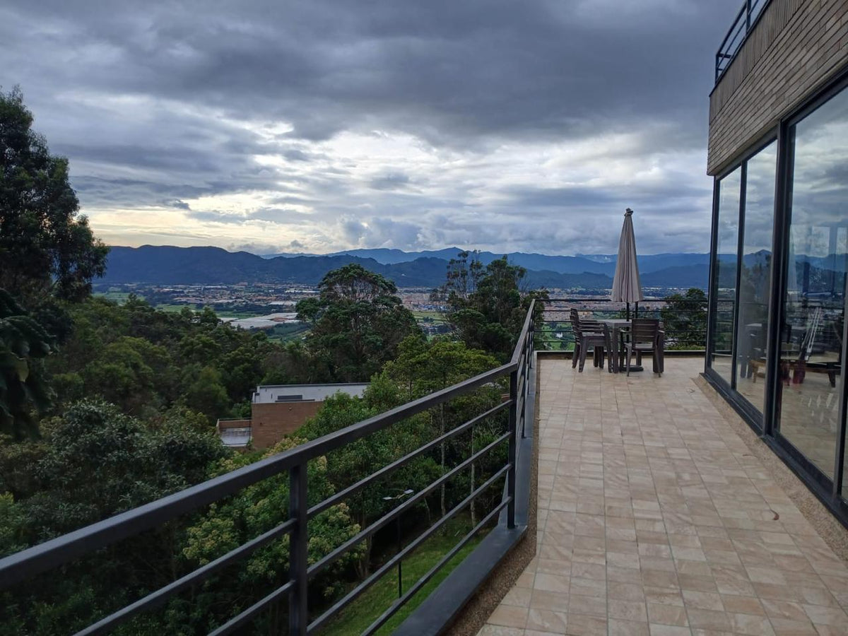Casa Portal de Fusca | Residencia Premium 819 m² — Venta, Bogotá