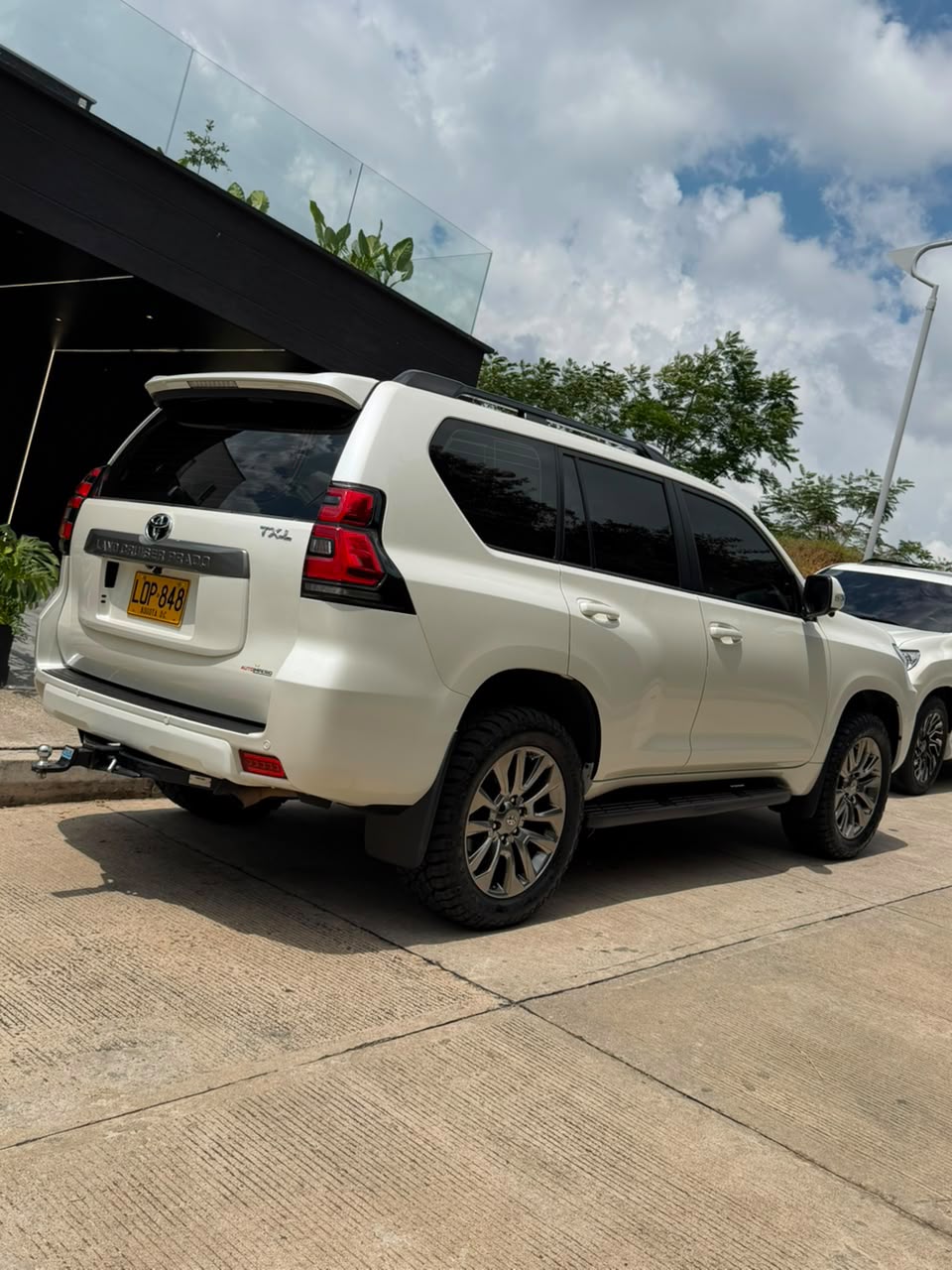 Toyota Land Cruiser Prado TXL 2024 | Blanco Perla | 2.8L Diesel 4x4