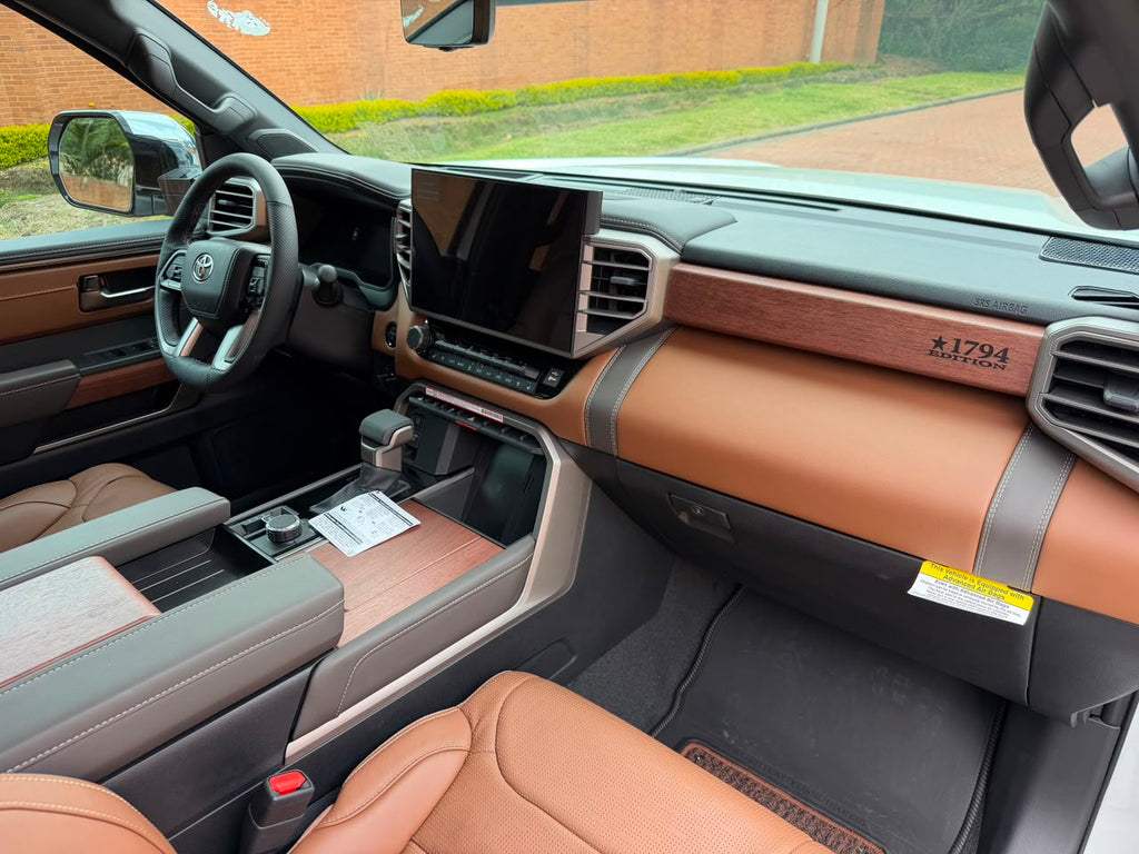 Toyota Sequoia 1794 Edition 2026 | 0 km | Híbrido Twin-Turbo V6