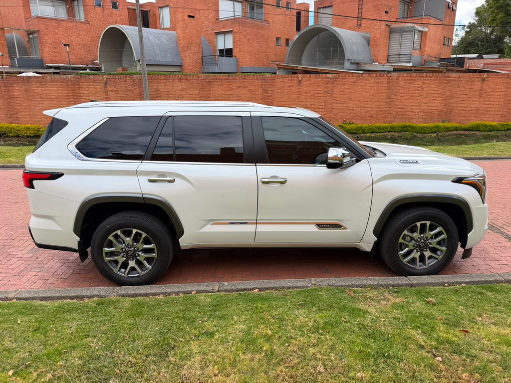 Toyota Sequoia 1794 Edition 2026 | 0 km | Híbrido Twin-Turbo V6